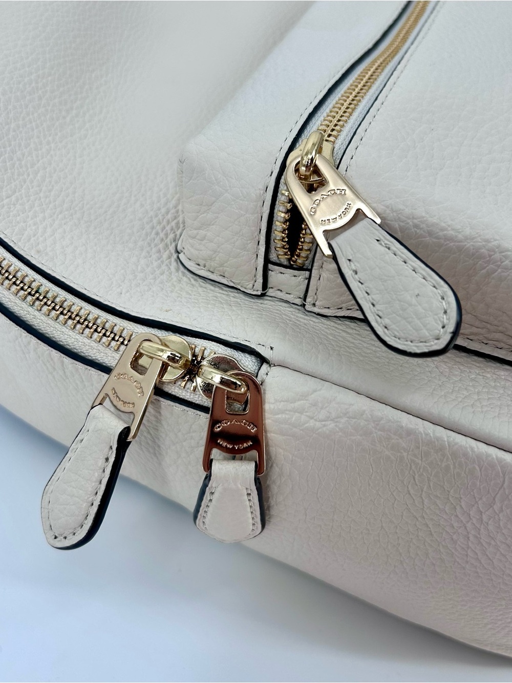 Coach Pebbled Leather Ivory Charlie Backpack Gold Hardware F30550 - Picture 6 of 11